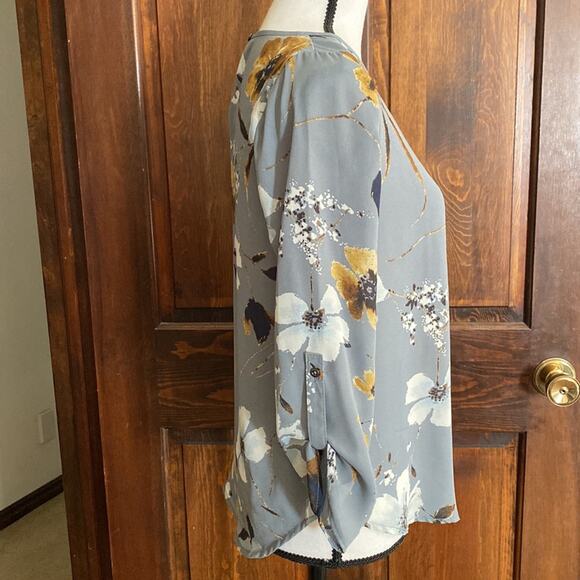 Lily White | Floral Blouse Size S - Picture 3 of 7